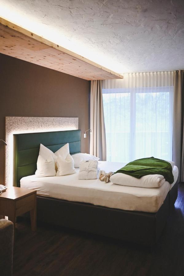 Two-Bedroom Apartment,1415651370:JPEG
